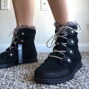 NWT Sorel Explorer Joan Waterproof Boots - W9.5